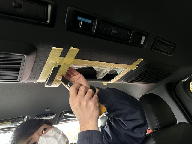 トヨタ　ハイエースバン　GDH206V／お安くナビの取付け／安価でフリップダウンモニターの取付け／コーティングって高い！？安く・磨き・艶出しで十分な仕上がり～【栃木県宇都宮市・下野市「ジャストオート」作業メニュー～