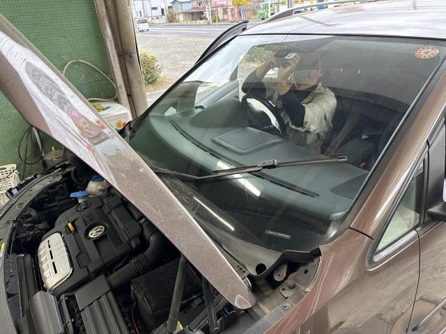 【フォルクスワーゲン｜ゴルフ　トゥーラン｜クロストゥーラン｜1TCTHW】フロントガラス交換｜工賃お安く～｜持込みOK【栃木県・宇都宮市・下野市「ジャストオート」作業メニュー】～