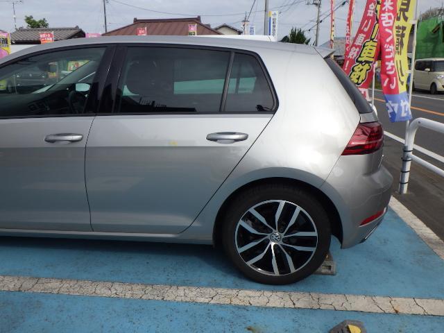 ゴルフ　ドアの修理　鈑金・塗装　凹み直し