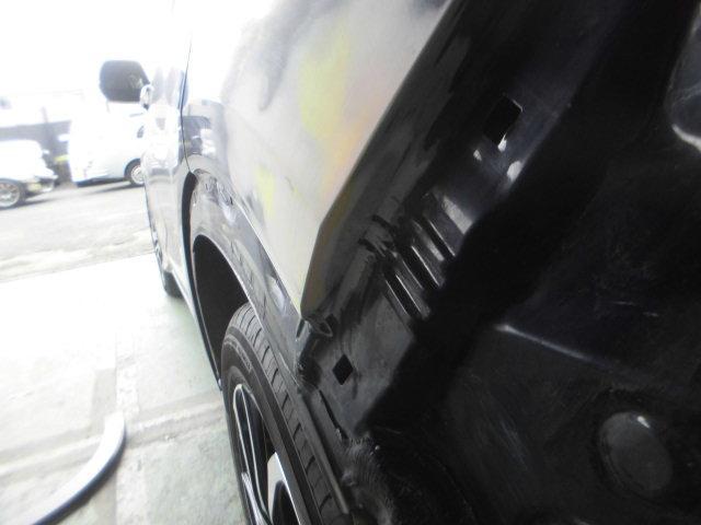 ヴェゼル　左後ろパネルのキズ　板金修理・塗装　バンパー交換　