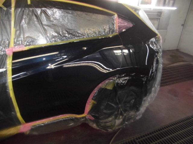 ヴェゼル　左後ろパネルのキズ　板金修理・塗装　バンパー交換　