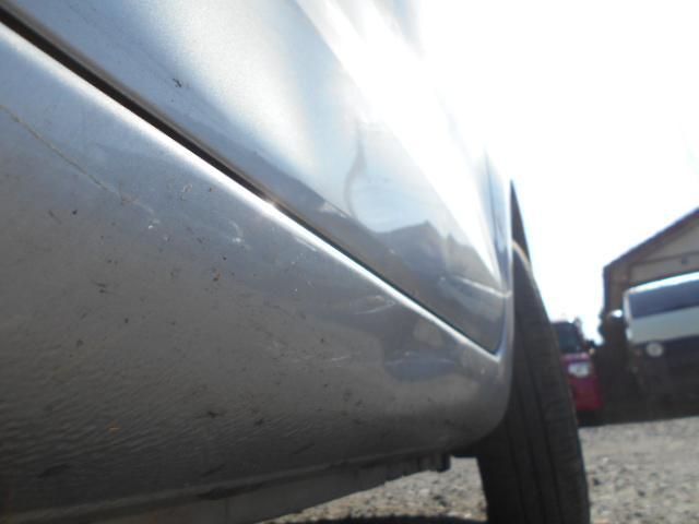 パッソ フロントドア・リヤドア・ロッカアウタパネルのキズ凹みの修理・部品取替・鈑金塗装