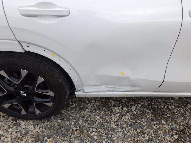 ホンダ　ZR-V　右リアドア　右リアオーバーフェンダー　鈑金修理