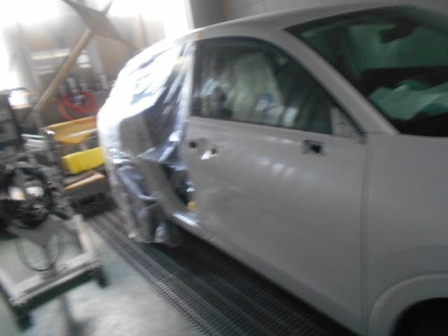 ホンダ　ZR-V　右リアドア　右リアオーバーフェンダー　鈑金修理