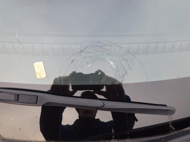 スズキ　スイフトスポーツ　フロントガラス交換（板金修理）