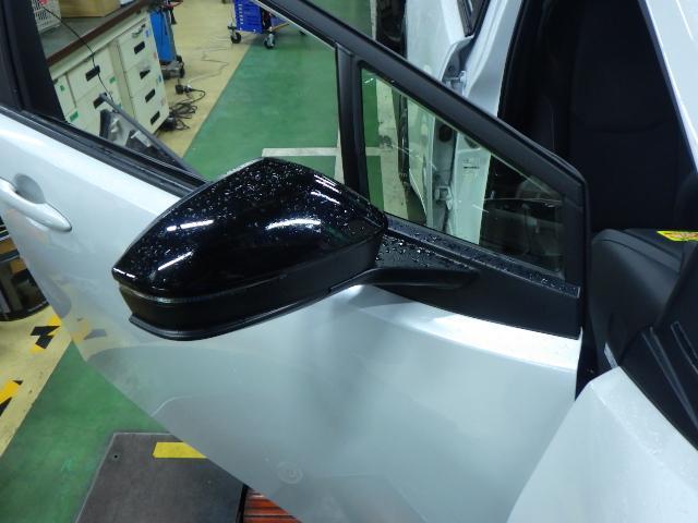 トヨタ　プリウス　右側ドアミラー交換（板金修理）