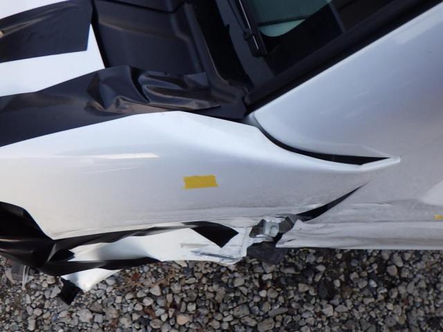 スズキ　エブリイ　フロント部分鈑金修理