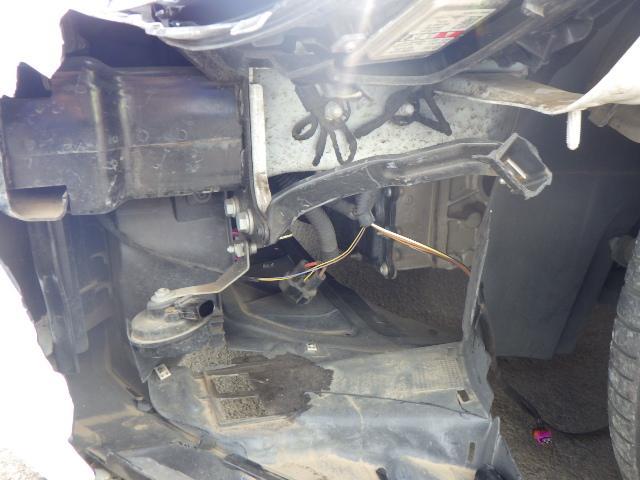 フォルクスワーゲン　ザ・ビートル　フロントバンパー　左ヘッドライト　左フロントフェンダー　鈑金修理