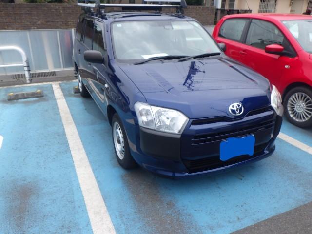 トヨタ　サクシード　フロントバンパー　右フロントフェンダー　鈑金修理