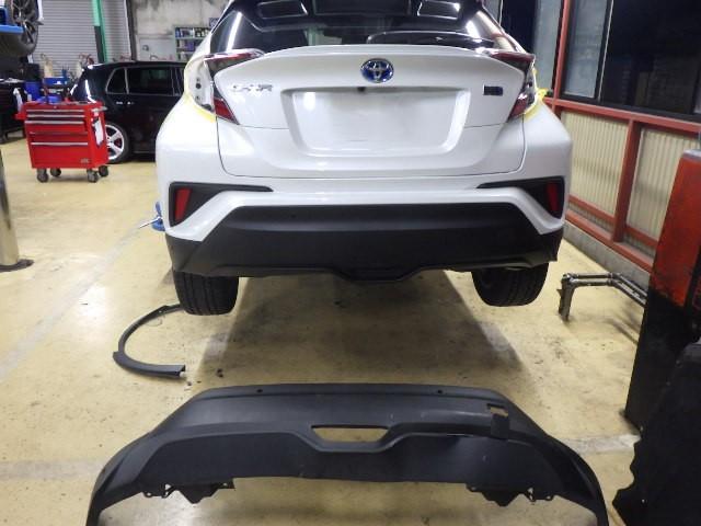 トヨタ C-HR リアバンパー(樹脂パーツ)鈑金修理
