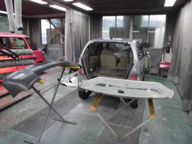 日産　モコ　リアバンパー　バックドア　鈑金修理
