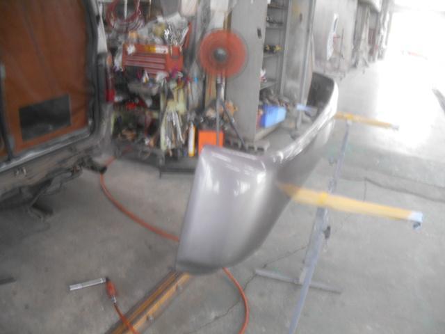 トヨタ　ハイエースバン　リアバンパー　左クオーター　鈑金修理