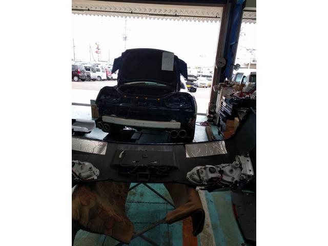 ＧＴ－Ｒ　日産　マフラー出口のガーニッシュ交換　カーボン調の部品持ち込み交換　神栖市　茨城県　カスタム