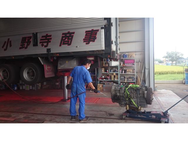 分解整備も経験豊富な当社にお任せ下さい