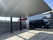 カーポート完備、お客様のお車を丁寧に洗車いたします！