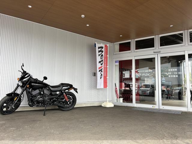 店内入口は道路の反対になります！