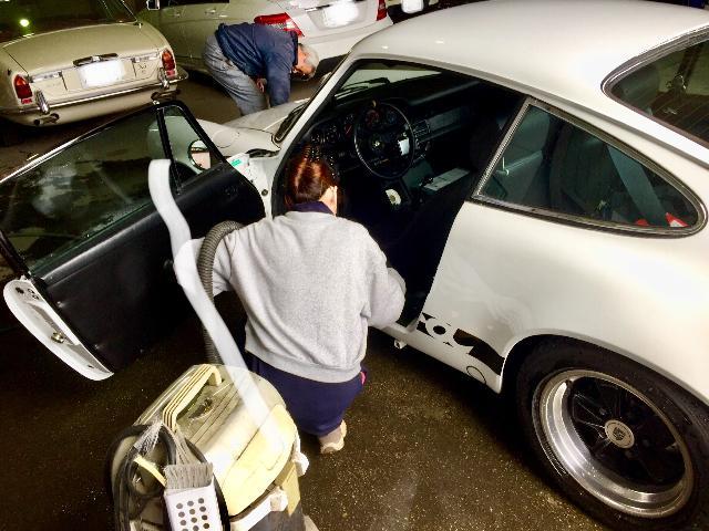ポルシェ 911 修理 整備 完了後 手洗い洗車 内装掃除。水戸市のS様 本日 ご納車 致します。  栃木県 小山市 カワマタ商会グループ(株)Kレボリューション