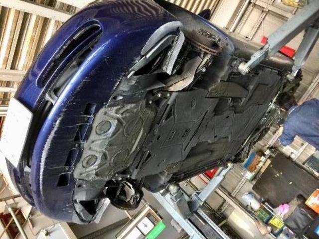 ポルシェ 911カレラ 車検整備修理事前見積り。ブレーキ・ディスクパッド交換 ローター研磨 プラグ交換 エンジン・オイル交換 ブレーキ・フルード交換。