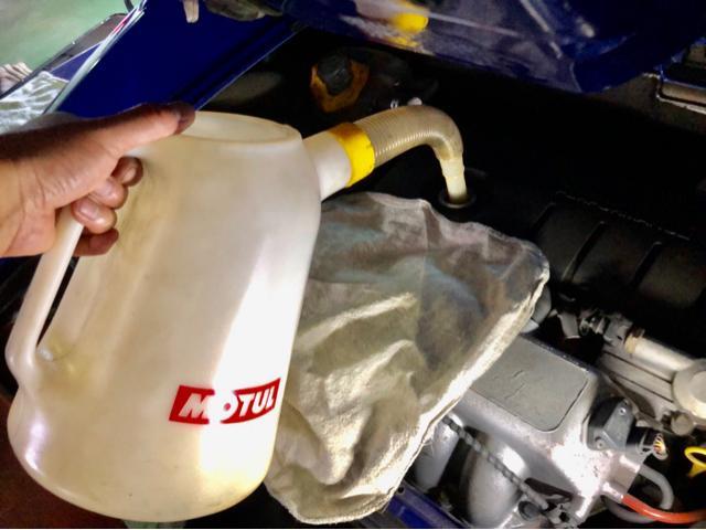 ロータス エリーゼ  111 MOTUL モチュール エンジン・オイル 交換 作業。茨城県ひたちなか市のI様 ご依頼ありがとうござます。    栃木県 小山市 カワマタ商会グループ(株)Kレボリューション