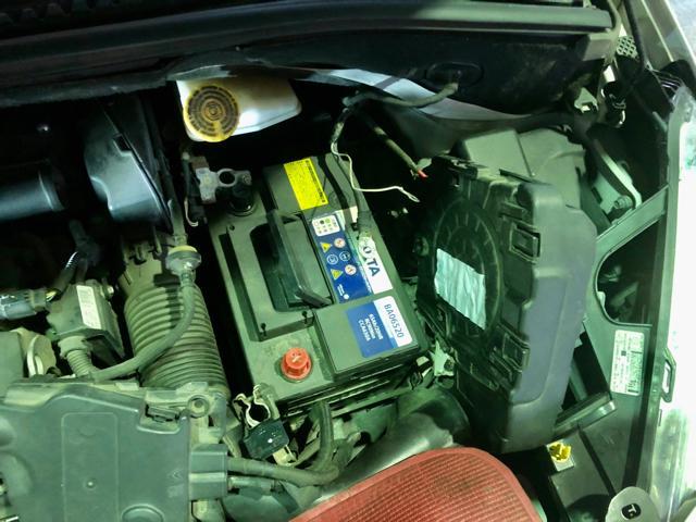CITROËN シトロエン DS3 エンジンが始動しない … バッテリーの経年劣化が原因でした。バッテリー交換作業。茨城県結城市のO様 ご依頼ありがとうござます。    栃木県 小山市 Kレボリューション