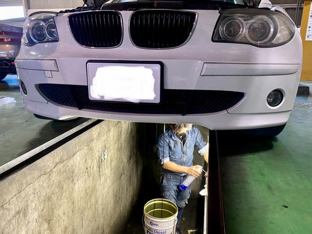 BMW 116i MOTUL モチュール エンジン・オイル 交換 作業。BMW 車検 整備 修理。群馬県前橋市のM様 ご依頼ありがとうござます。      栃木県 小山市 カワマタ商会グループ(株)Kレボリューション