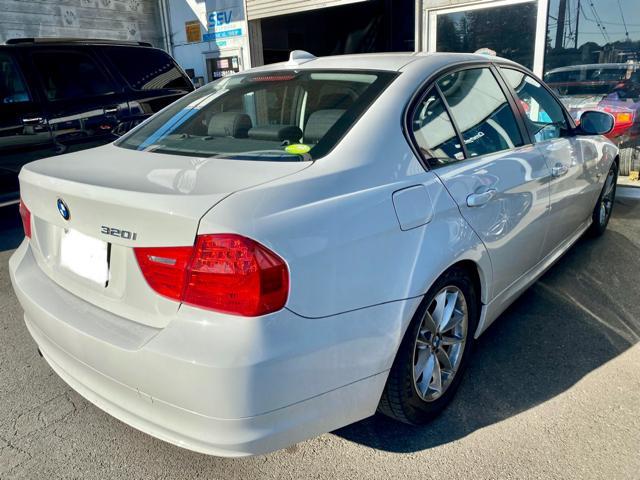 BMW 320i ブレーキ ディスク・ローター パット パーツ持込取付作業。BMW 車検 整備 修理。栃木県小山市のC様 ご依頼ありがとうござます。    栃木県 小山市 カワマタ商会グループ(株)Kレボリューション