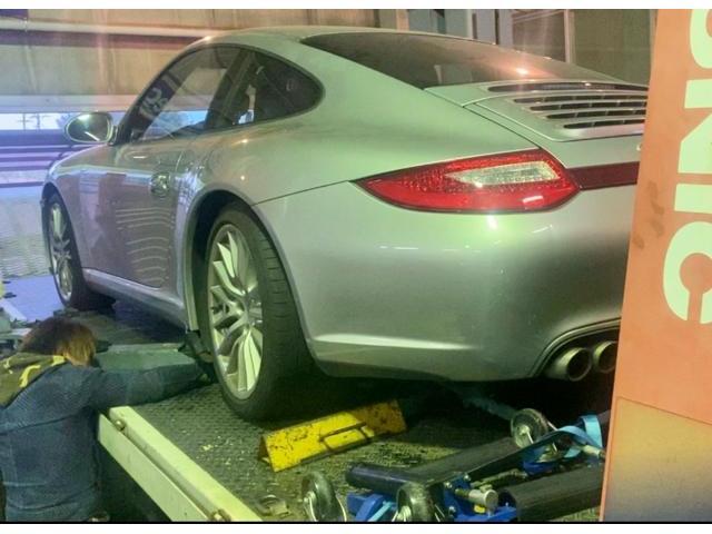 PORSCHE 911 Carrera 4S バッテリー上がりでドアが開かない ディラーに相談したらガラスを割る … 早まらないでください。ポルシェ 修理 整備。茨城県ひたちなか市のY様 ご依頼ありがとうござます。     Krevo