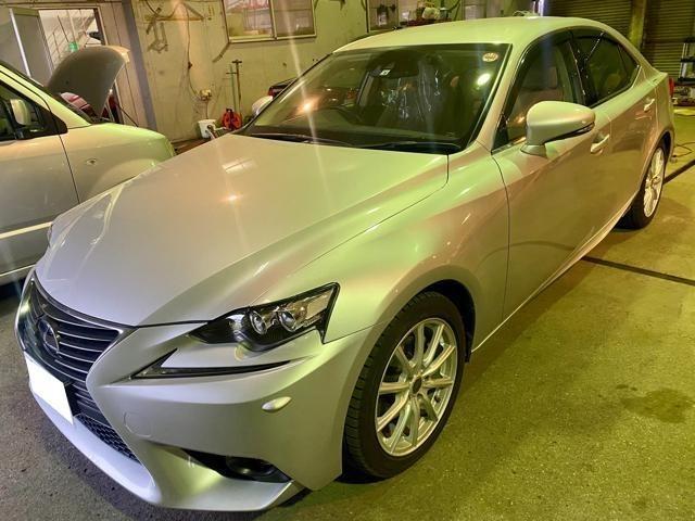 LEXUS IS300h バッテリー交換作業。レクサス 車検 整備 修理。栃木県小山市のO様 ご依頼ありがとうござます。     栃木県 小山市 カワマタ商会グループ(株)Kレボリューション