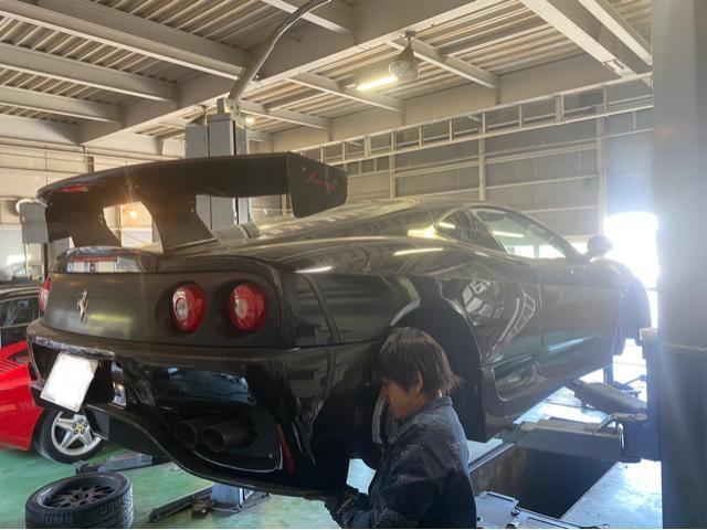 Ferrari 360 Modena フェラーリ 360 モデナ 車検整備修理 Ωmega オメガブレーキフルード交換。埼玉県さいたま市大宮区I様 ご依頼ありがとうござます。     栃木県小山市カワマタ商会グループ(株)Kレボリューション