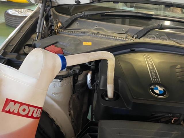 BMW 320i グランツーリスモ BMW車検整備修理。ブレーキパッド エンジンオイル エレメント交換作業。栃木県栃木市T様 ご依頼ありがとうござます。     栃木県小山市カワマタ商会グループ(株)Kレボリューション