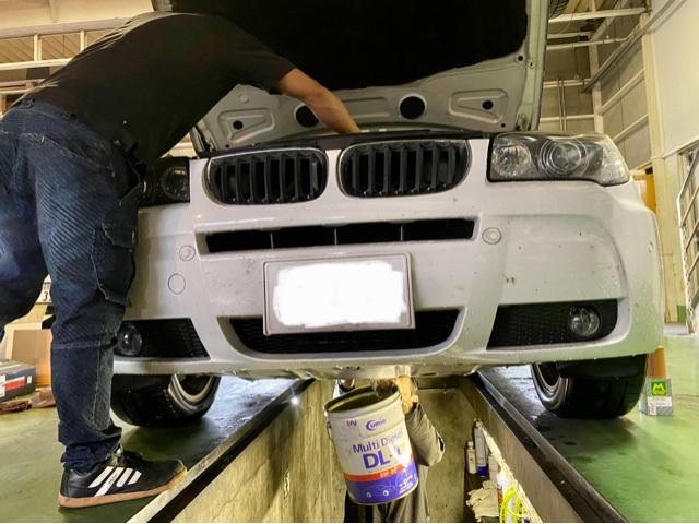 BMW X3 2.5i M S/P MOTULエンジンオイル&オイル・エレメント交換 オイル漏れ点検作業。BMW車検整備修理板金塗装・販売買取。佐賀市I様 ご依頼ありがとうござます。     栃木県小山市(株)Kレボリューション