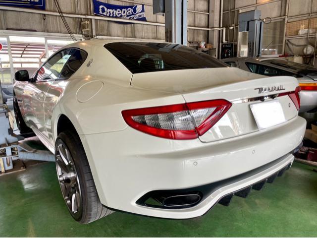 MASERATI GranTurismo マセラティ グラントゥーリズモ 車検整備修理 Ωmegaブレーキフルード交換。芳賀郡益子町H様 ご依頼ありがとうござます。マセラティ車検整備修理板金塗装・販売買取。   栃木県小山市Kレボ