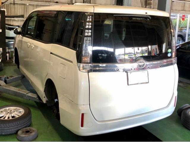 TOYOTA トヨタ ヴォクシー 車検 スパークプラグ交換作業。茨城県結城市S様 ご依頼ありがとうござます。トヨタ車検整備修理板金塗装・販売買取。     栃木県小山市カワマタ商会グループ(株)Kレボリューション