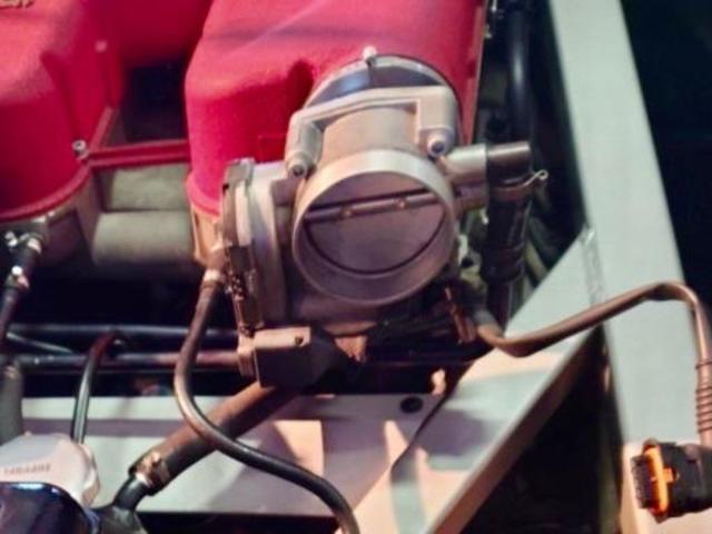 Ferrari フェラーリ360モデナF1 冷間時エンジンのアイドリングが不安…エアマスセンサー交換作業。茨城県つくば市W様 ご依頼ありがとうござます。フェラーリ車検整備修理板金塗装・販売買取 栃木県小山市(株)Kレボリューション