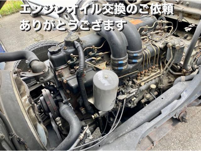 MITSUBISHI 三菱ふそう FK 4t トラック エンジンオイル交換作業。茨城県結城市K様 ご依頼ありがとうござます。三菱ふそう車検整備修理板金塗装・販売買取 栃木県小山市カワマタ商会グループ(株)Kレボリューション