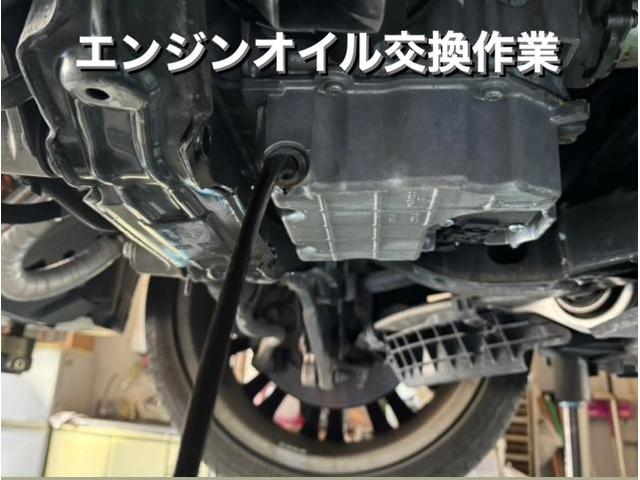 Jaguar ジャガー XJ 法定12ヶ月定期点検 MOTUL エンジンオイル交換。栃木県佐野市O様ご依頼ありがとうございます。ジャガー車検整備修理板金塗装故障テスター診断販売買取 栃木県小山市カワマタ商会グループ(株)Kレボリューション