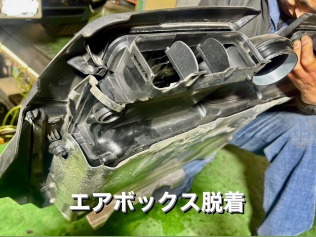 PORSCHE ポルシェ カイエン エンジンオイル＆フィルター交換 エアボックス スタビライザー脱着。宮城県岩沼市N様ご依頼ありがとうございます。ポルシェ車検整備修理板金塗装故障テスター診断販売買取 栃木県カワマタ商会グループ(株)Kレボ