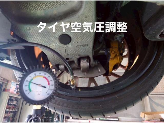 Ferrari フェラーリ 488 GTB アンダーカバー脱着 エンジンオイル漏れ点検。福島県西白河郡A様ご依頼ありがとうございます。フェラーリ車検整備修理板金塗装故障テスター診断販売買取 栃木県カワマタ商会グループ(株)Kレボリューション