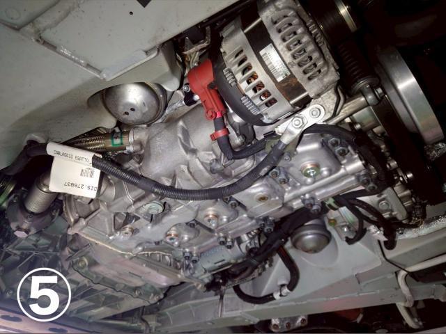 Ferrari フェラーリ 488 GTB アンダーカバー脱着 エンジンオイル漏れ点検。福島県西白河郡A様ご依頼ありがとうございます。フェラーリ車検整備修理板金塗装故障テスター診断販売買取 栃木県カワマタ商会グループ(株)Kレボリューション