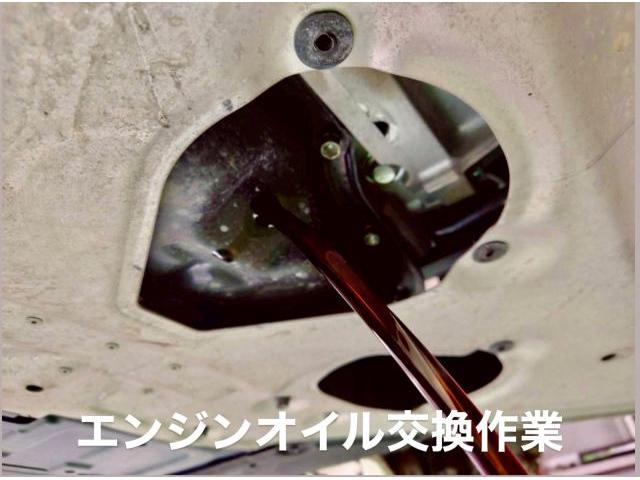 TOYOTA 車検・エンジンオイル・ブレーキフルード交換＆エア抜き トヨタ クラウン ハイブリッド。茨城県結城市 K様ご依頼ありがとうございます。車検整備修理板金塗装故障テスター診断販売買取 カワマタ商会グループ(株)Kレボリューション