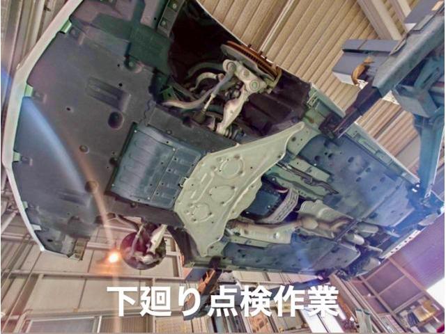 TOYOTA 車検・エンジンオイル・ブレーキフルード交換＆エア抜き トヨタ クラウン ハイブリッド。茨城県結城市 K様ご依頼ありがとうございます。車検整備修理板金塗装故障テスター診断販売買取 カワマタ商会グループ(株)Kレボリューション