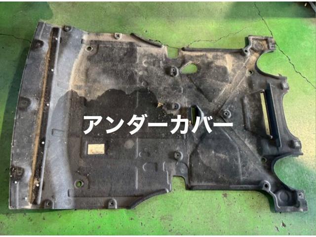 PORSCHE 車検・エンジン冷却水漏れ ラジエーターサブタンク交換 ポルシェ マカン。茨城県結城市I様ご依頼ありがとうございます。ポルシェ車検整備修理板金塗装故障テスター診断販売買取 栃木県カワマタ商会グループ(株)Kレボリューション