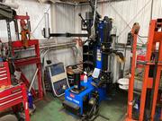 オイル交換からパーツの取付、メンテナンスなど幅広く行っております！レース車両のメンテナンスもＯＫ！