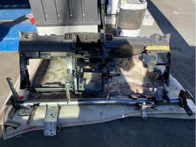 ダイハツ　タント　エバポレーター交換・エアコンガス補充