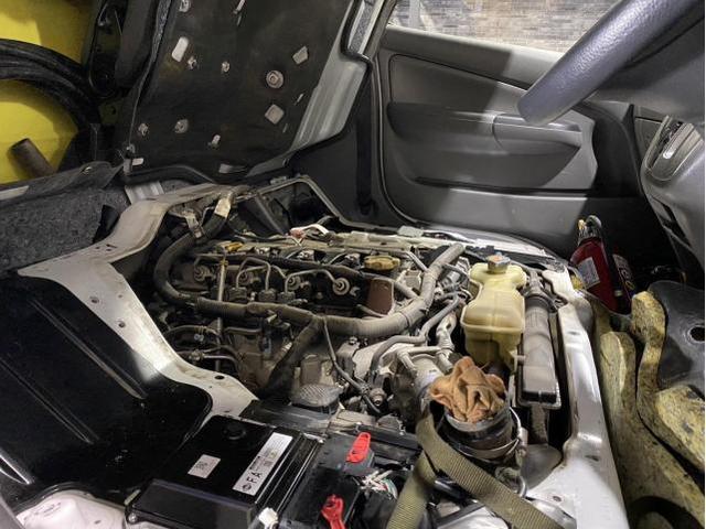 日産 NV350キャラバン パワステポンプ交換