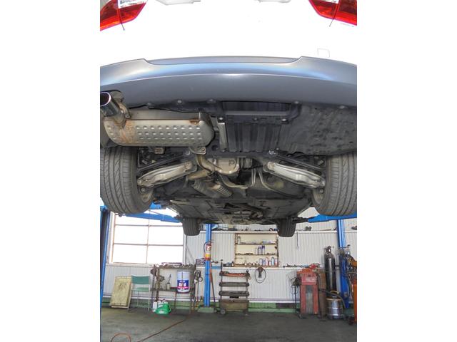 BMW 320i(E90)マフラー交換|グーネットピット BMW 320i(E90)マフラー交換|グーネットピット