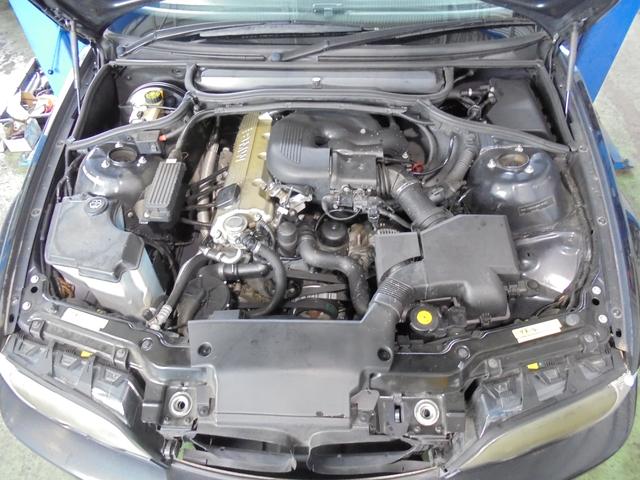 BMW E46 318ci ウォーターポンプロックからのベルト切れ　レッカー入庫