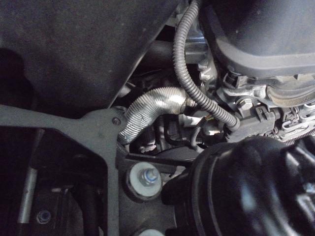 BMW　X1(E84)冷却水漏れ　接続ピース、ウォーターホース交換