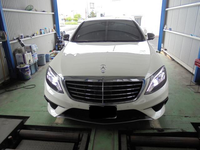 メルセデスベンツ・S63AMG　W222　アンビエントライト、カーボンドアミラーカバー