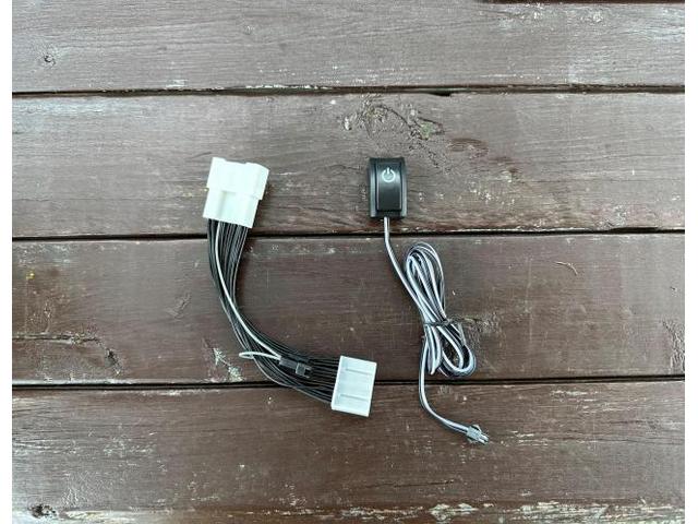 トヨタ　カローラツーリング　テレビ解除キット取付依頼　茨城県　水戸市　青柳町　那珂市　　ひたちなか市　茨城町　笠間市　城里町　常陸太田市　常陸大宮市　日立市